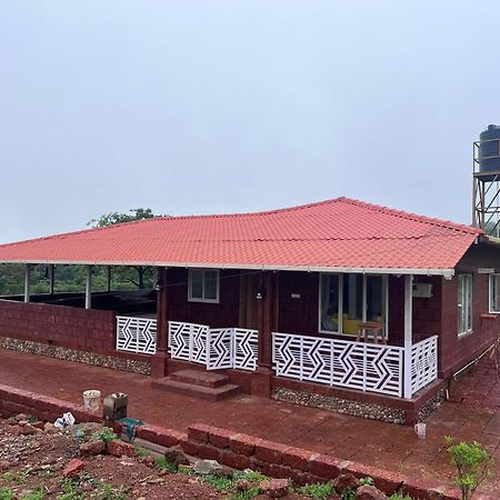 K Hill House Villa Amboli  ภายนอก รูปภาพ